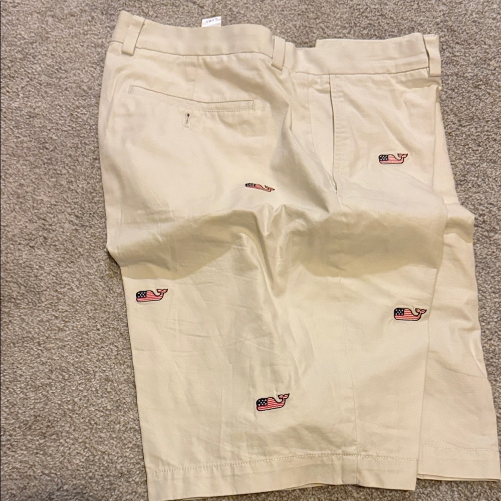Vineyard Vines Men's Tan Shorts with Flag Whale Design